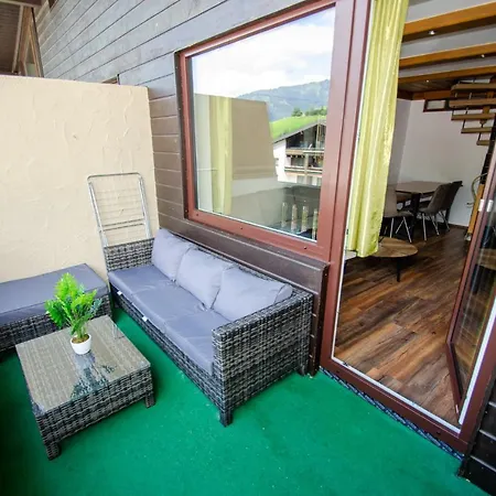 דירה Penthouse Eightyone Incl Summer Card By In One קפרון