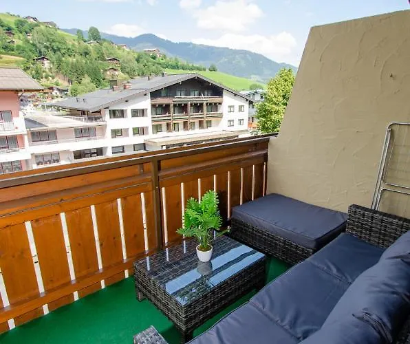 Lejlighed Penthouse Eightyone Incl Summer Card By In One Kaprun