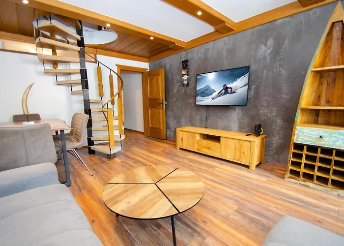 Penthouse Eightyone Incl Summer Card By In One Lejlighed Kaprun