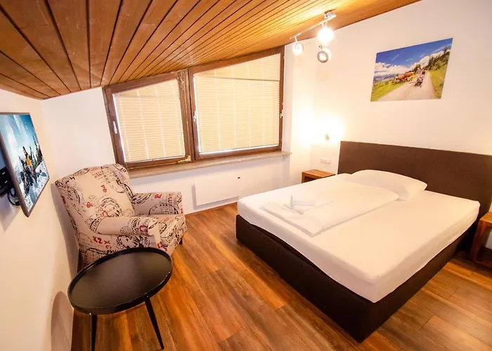 Penthouse Eightyone Incl Summer Card By In One Apartment *